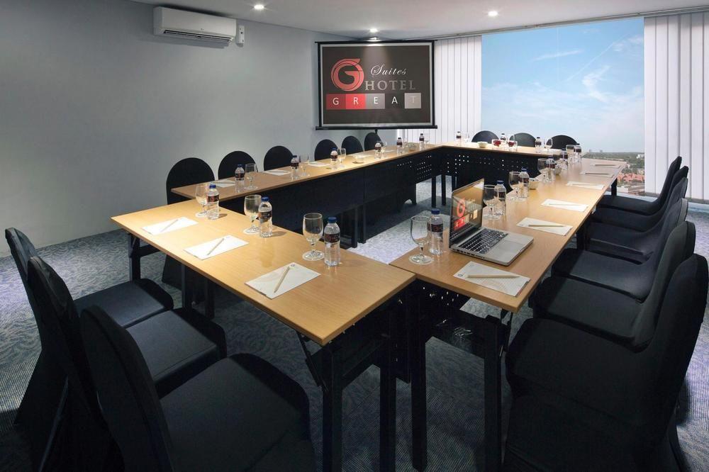 G Suites Hotel By Amithya สุราบายา ภายนอก รูปภาพ