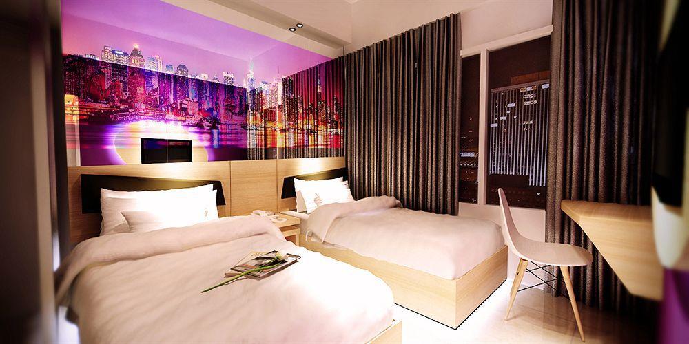 G Suites Hotel By Amithya สุราบายา ภายนอก รูปภาพ