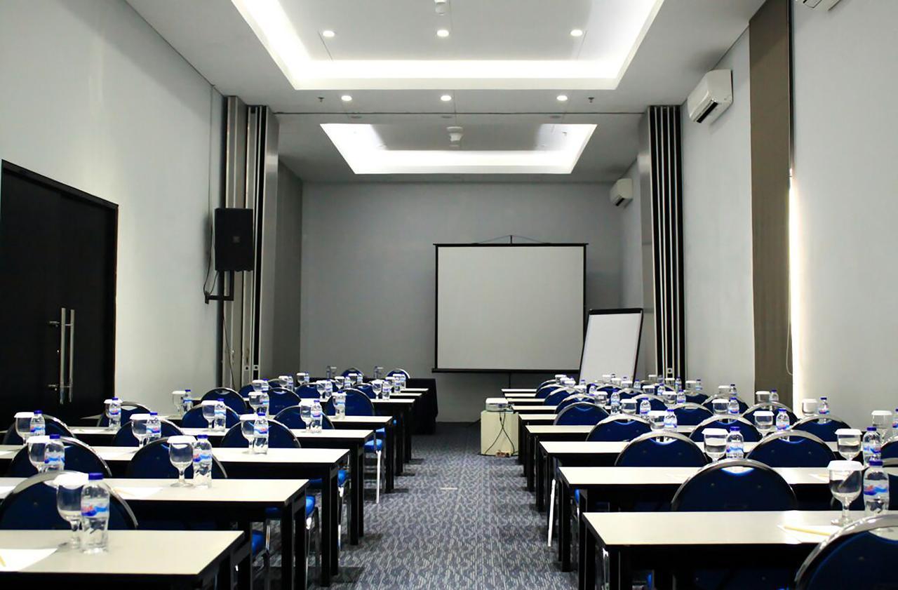 G Suites Hotel By Amithya สุราบายา ภายนอก รูปภาพ